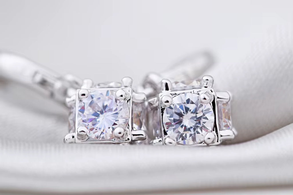 Zircon 925 Sterling Silver Ladies`Stud Earrings 